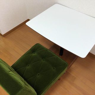 カリモクカグ(カリモク家具)の【ホワイト様専用】カリモク60 カフェテーブル & カフェチェア セット(ダイニングテーブル)