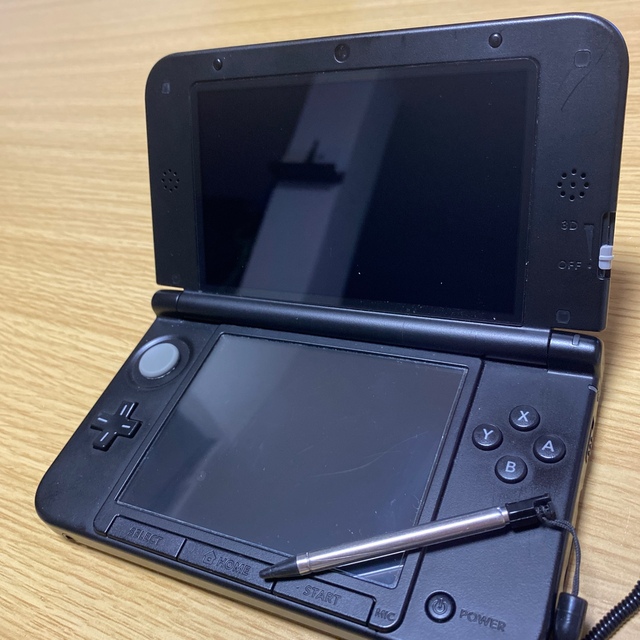 3DSLL本体、ソフト、ケースセット