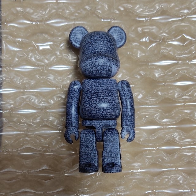 MEDICOM TOY(メディコムトイ)のBE@RBRICK "The Rosetta Stone" 100％ エンタメ/ホビーのおもちゃ/ぬいぐるみ(その他)の商品写真