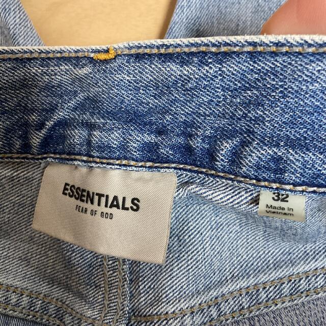 FEAR OF GOD(フィアオブゴッド)のESSENTIALS HO20 DENIM PANT LIGHT INDIGO メンズのパンツ(デニム/ジーンズ)の商品写真