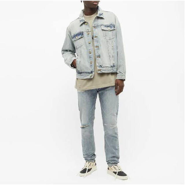 FEAR OF GOD(フィアオブゴッド)のESSENTIALS HO20 DENIM PANT LIGHT INDIGO メンズのパンツ(デニム/ジーンズ)の商品写真