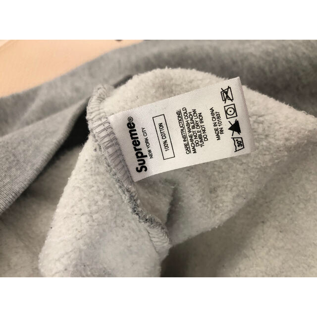 Supreme 美品 シュプリーム Supreme フード刺繍ロゴ パーカーの通販