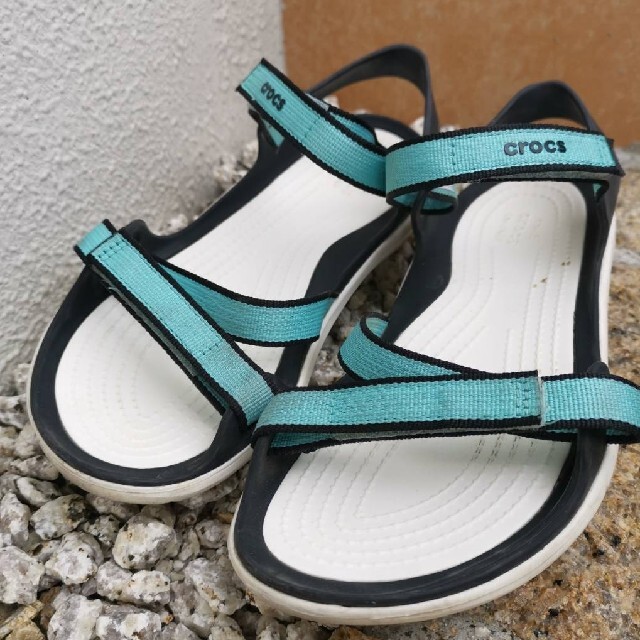 crocs(クロックス)のcrocs　レディース　24センチ　サンダル レディースの靴/シューズ(サンダル)の商品写真