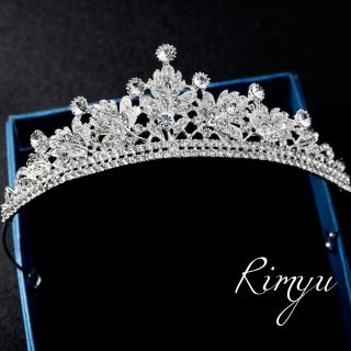 新品꙳✧˖ウェディングティアラ　ブライダルアクセサリー　 結婚式　ヘッドアクセ2(ヘッドドレス/ドレス)