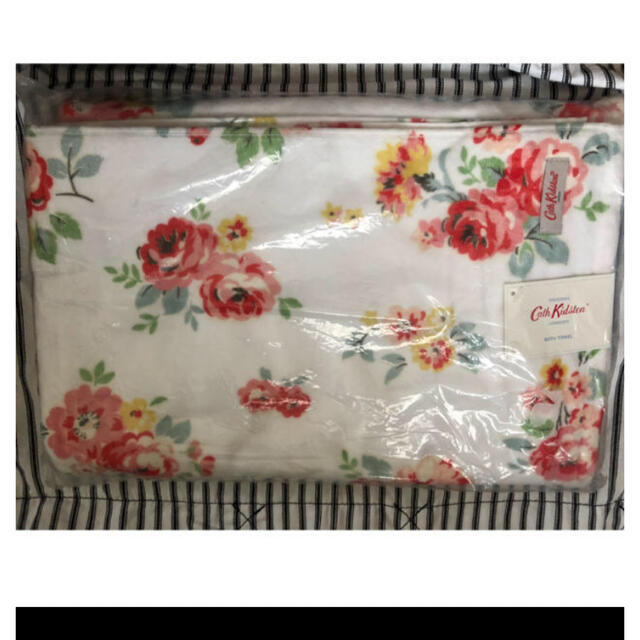 キャスキッドソン  バスタオル　花柄　レア　新品　Cath kidston