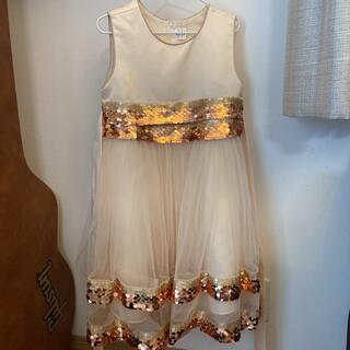 キッズドレス　シャンパンゴールド　130(ドレス/フォーマル)