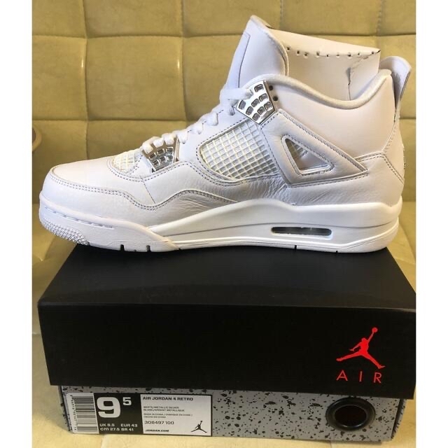 NIKE(ナイキ)のNIKE AIR JORDAN 4 RETRO PURE MONEY 2017 メンズの靴/シューズ(スニーカー)の商品写真