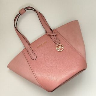 マイケルコース(Michael Kors)のマイケルコース スモール トートバッグ レーザ＆スエード ピンク 新品未使用(トートバッグ)