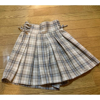 ピンクラテ(PINK-latte)のピンクラテ　女の子スカート　140 美品(スカート)