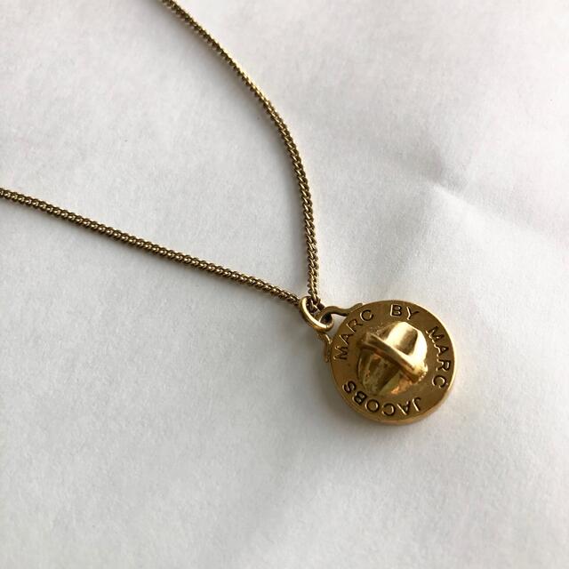 Marc Jacobs 訳あり マークバイマークジェイコブス ロゴ ゴールド ネックレス ペンダントの通販 By Sora Shop マークジェイコブスならラクマ