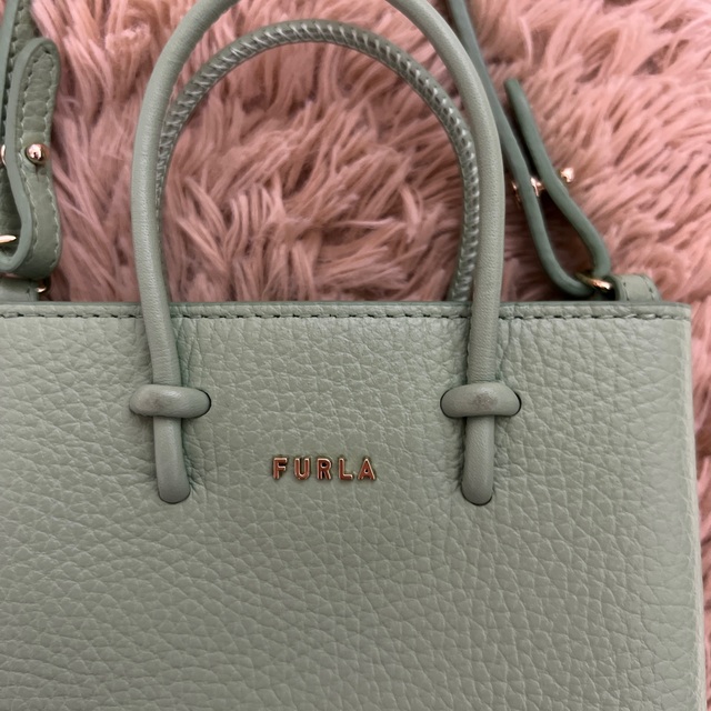 Furla(フルラ)の♡FURLA モバイルポーチ♡ レディースのバッグ(ショルダーバッグ)の商品写真