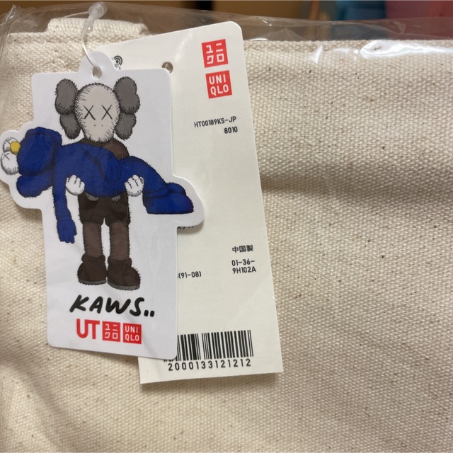 UNIQLO(ユニクロ)の【新品】ユニクロUNIQLO×カウズKAWS トートバッグ メンズのバッグ(トートバッグ)の商品写真