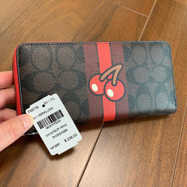 COACH(コーチ)の本体のみ　長財布　パックマンチェリー　コラボ　56718 メンズのファッション小物(長財布)の商品写真