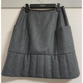 フォクシー(FOXEY)のフォクシー  中綿スカート　サイズ38(ひざ丈スカート)