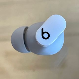 美品★Beats Studio Buds ホワイト 左耳のみ／W43