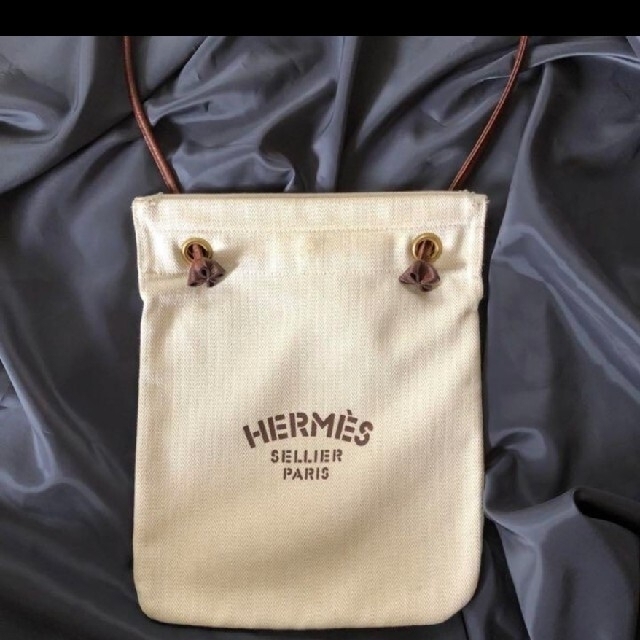 専用　　HERMES エルメス　アリーヌ pm キャンバス商品アリーヌ