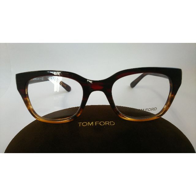 TOM FORD(トムフォード)のトムフォード 眼鏡 送料無料 税込 新品 TF4240 098 アジアンモデル メンズのファッション小物(サングラス/メガネ)の商品写真