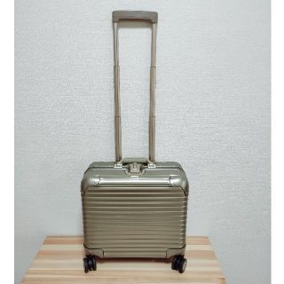 リモワ(RIMOWA)のたなか様専用 RIMOWA風【良品】4輪 キャリーケース チタニウム ゴールド(スーツケース/キャリーバッグ)