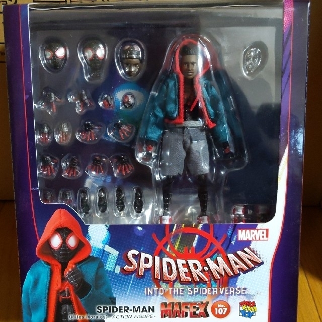 新品未開封　MAFEX　スパイダーマン　マイルズ・モラレス