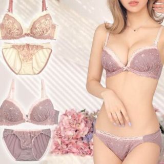 新品甘めカラー繊細レースブラジャーショーツセット(ブラ&ショーツセット)