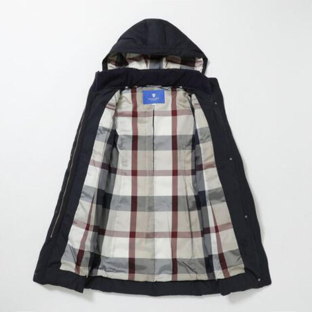 BURBERRY BLUE LABEL(バーバリーブルーレーベル)のみなみ様専用 レディースのジャケット/アウター(ダウンコート)の商品写真