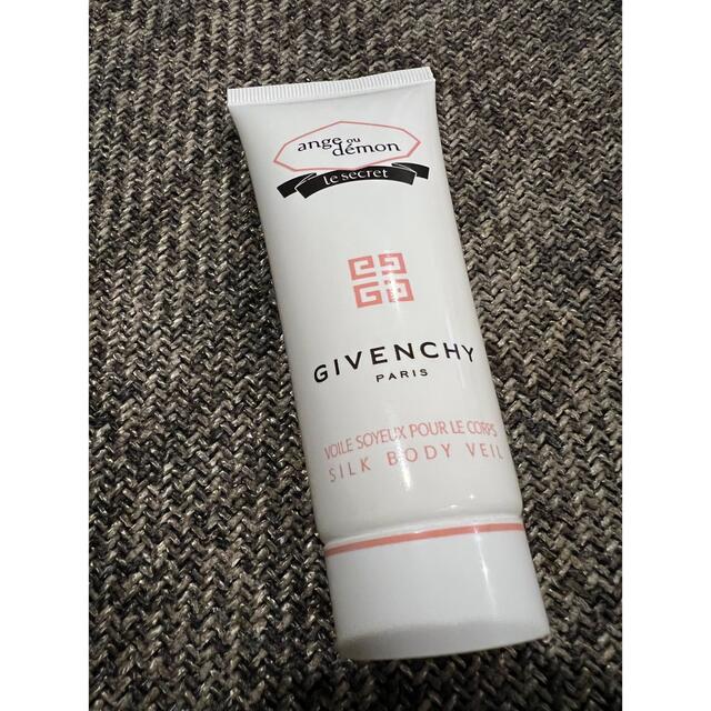 GIVENCHY(ジバンシィ)のGIVENCHY コスメ/美容のボディケア(ボディローション/ミルク)の商品写真