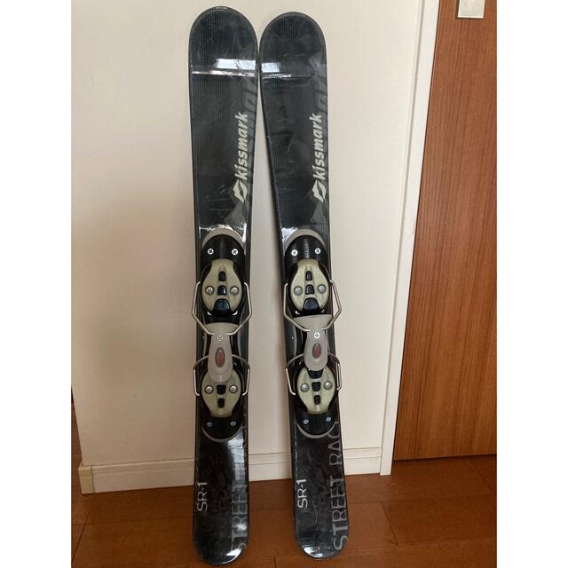 kissmark - キスマーク 23.5センチ ショートスキー ファンスキー スキー板 収納袋つきの通販 by maru｜キスマークならラクマ