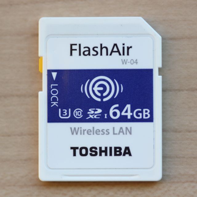 東芝 - 東芝製 FlashAir W-04 64GB TOSHIBA 無線LAN SD
