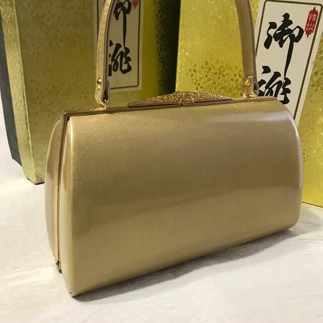 新品未使用 金鷲 フォーマル エナメルバッグ 螺鈿加工 高級感