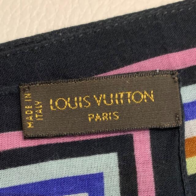 LOUIS VUITTON(ルイヴィトン)のLouis Vuittonの　ハンカチ／スカーフ　【希少】マルチカラー　ブラック レディースのファッション小物(ハンカチ)の商品写真