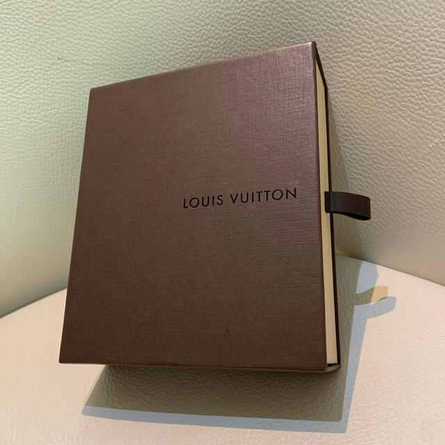 LOUIS VUITTON(ルイヴィトン)のLouis Vuittonの　ハンカチ／スカーフ　【希少】マルチカラー　ブラック レディースのファッション小物(ハンカチ)の商品写真