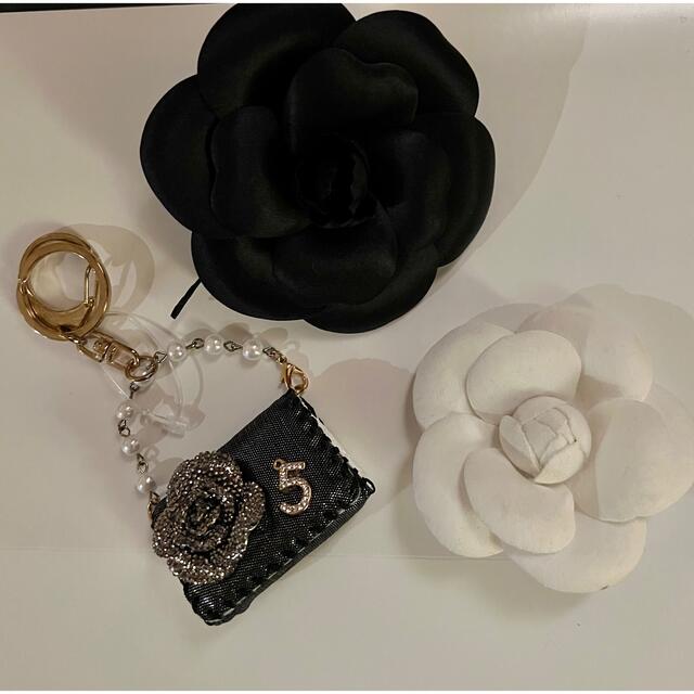 シャネル風チャーム新品‼︎かわいい‼︎お値下げの通販 by シャネル風チャーム新品‼︎かわいい‼︎お値下げの通販 by