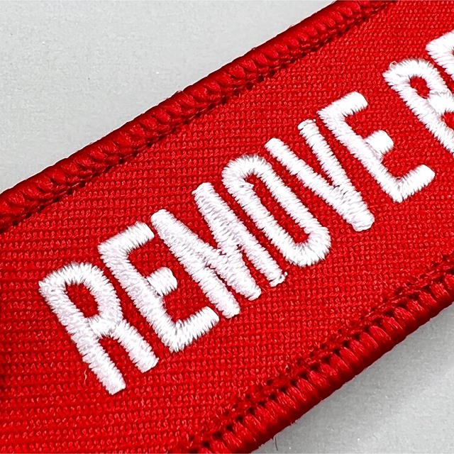 2点セットPULL TO EJECT/REMOVE BEFORE FLIGHT  エンタメ/ホビーのテーブルゲーム/ホビー(航空機)の商品写真