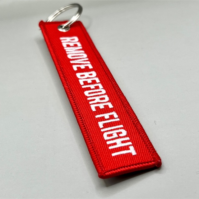 2点セットPULL TO EJECT/REMOVE BEFORE FLIGHT  エンタメ/ホビーのテーブルゲーム/ホビー(航空機)の商品写真