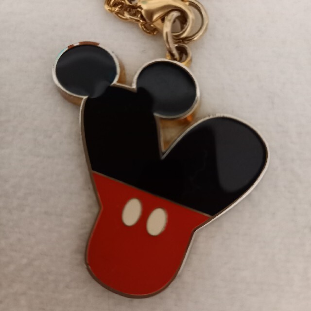 Samantha Thavasa(サマンサタバサ)のMickeyイニシャルチャーム レディースのアクセサリー(チャーム)の商品写真