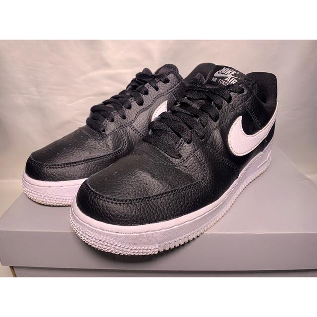 NIKE(ナイキ)のNIKE AIR FORCE 1 07 BLACK/WHITE 26.5cm メンズの靴/シューズ(スニーカー)の商品写真