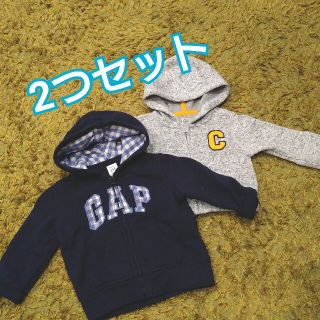 ベビーギャップ(babyGAP)の6070サイズ　アウターセット　ベビーギャップ　ギンガムパーカー　イニシャルC(ジャケット/コート)