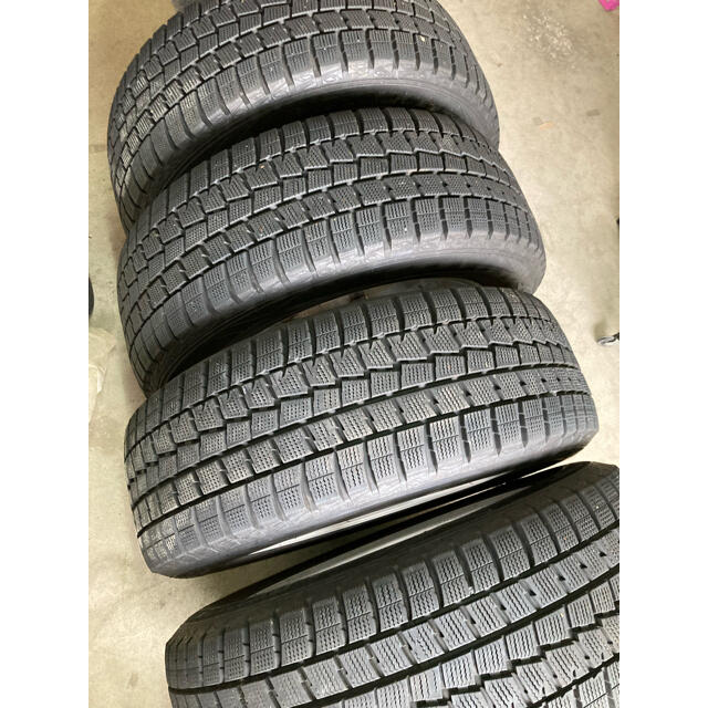 225/55R17スタッドレスタイヤ ホイール 4本　ダンロップ　17インチ17インチ装着車