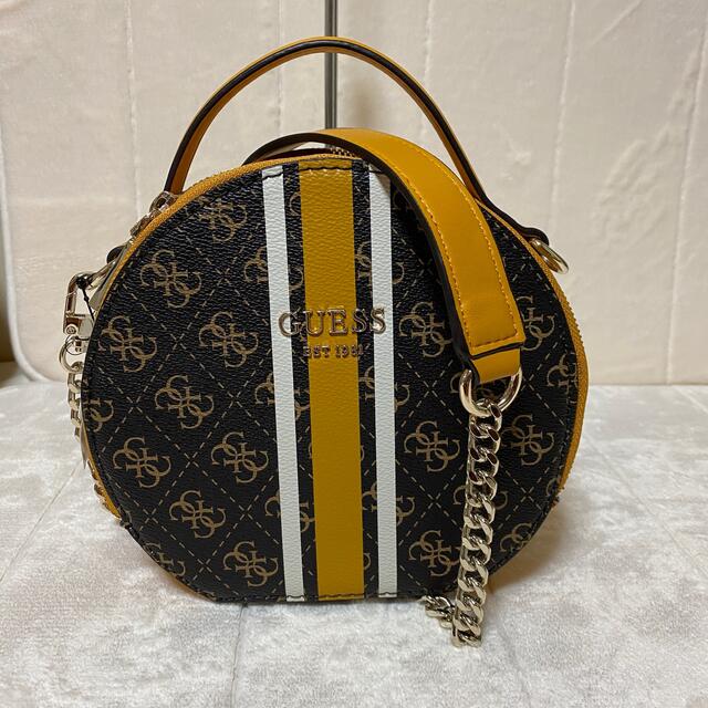 GUESS(ゲス)のGUESS ROUND ゲスラウンドショルダーバッグ レディースのバッグ(ショルダーバッグ)の商品写真