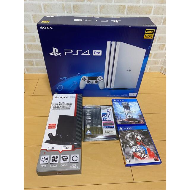 PlayStation4(プレイステーション4)のSONY PlayStation4 Pro 本体 CUH-7100BB02 エンタメ/ホビーのゲームソフト/ゲーム機本体(家庭用ゲーム機本体)の商品写真