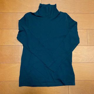 ユニクロ(UNIQLO)のユニクロ　タートルネック(カットソー(長袖/七分))