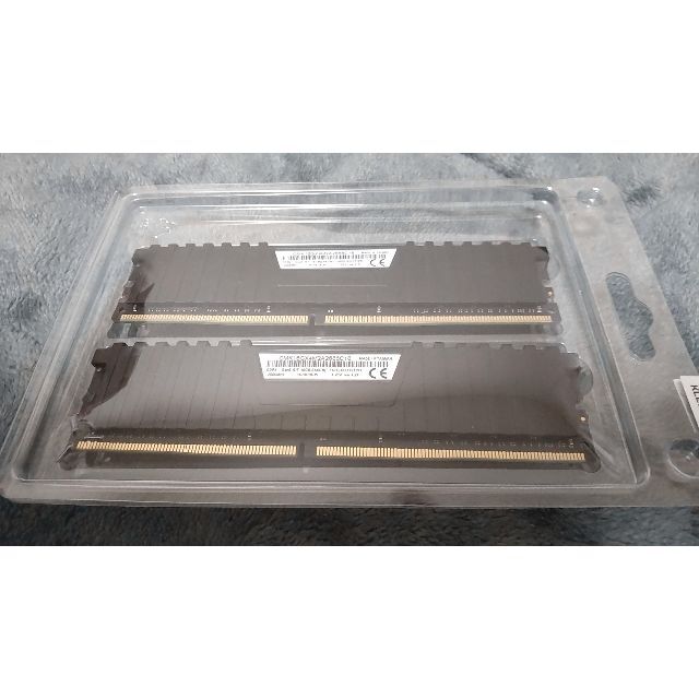 Corsair DDR4 16GB(8GBx2枚)メモリー 1