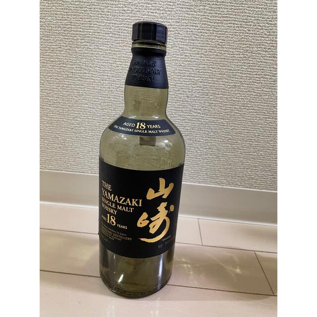 サントリー(サントリー)の山崎18年　空瓶　箱付き6本　 食品/飲料/酒の酒(ウイスキー)の商品写真