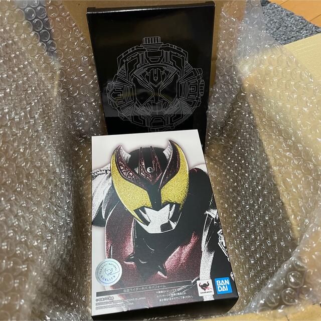 新品　S.H.Figuarts 真骨彫製法　仮面ライダーキバ　初回購入特典付き