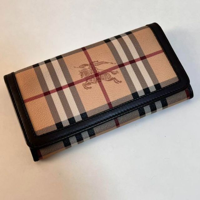 BURBERRY(バーバリー)のBurberry☆チェック柄 ２つ折り長財布 美品 レディースのファッション小物(財布)の商品写真