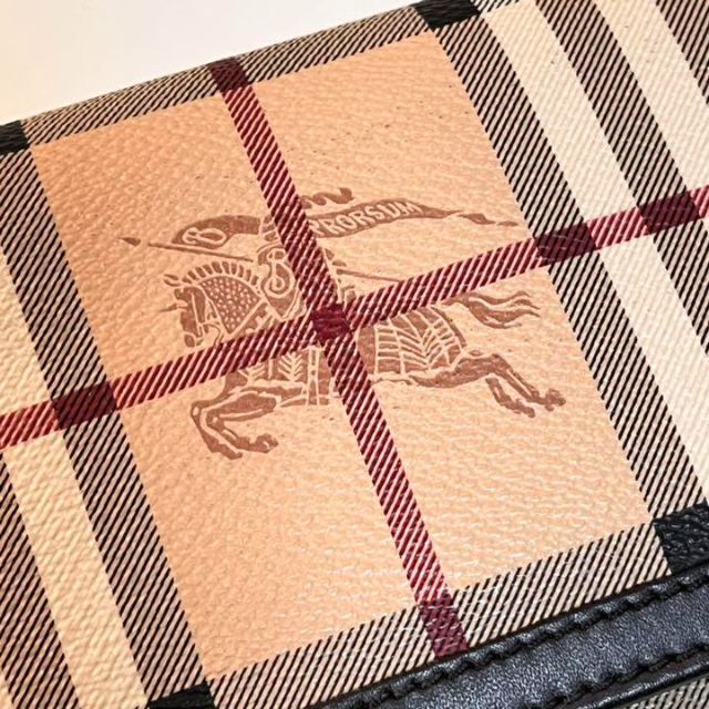 BURBERRY(バーバリー)のBurberry☆チェック柄 ２つ折り長財布 美品 レディースのファッション小物(財布)の商品写真