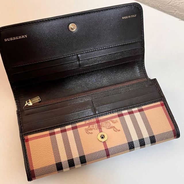 BURBERRY(バーバリー)のBurberry☆チェック柄 ２つ折り長財布 美品 レディースのファッション小物(財布)の商品写真