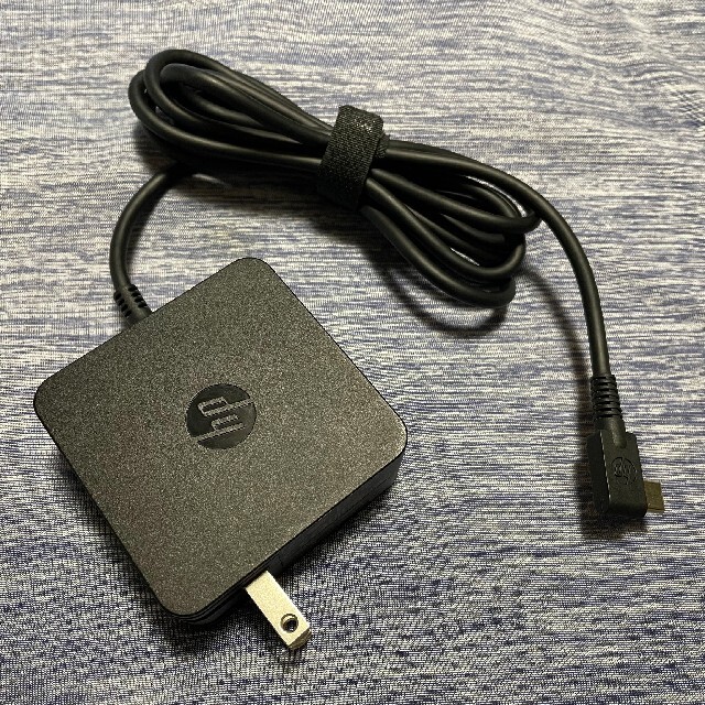 HP(ヒューレットパッカード)のHP 45W USB-C ACアダプター　USB PD充電アダプタ 45W スマホ/家電/カメラのPC/タブレット(その他)の商品写真