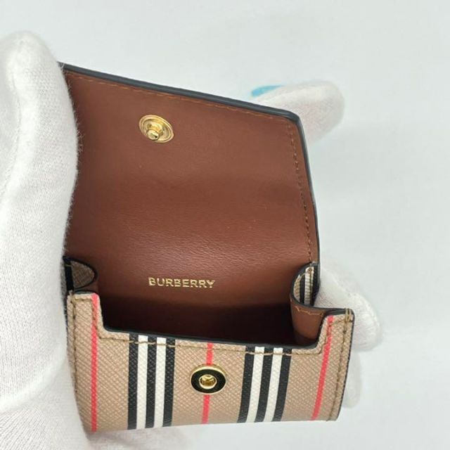 BURBERRY - 新品未使用 バーバリー ブラウンストライプ AirPods Pro ...