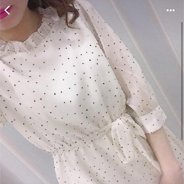 evelyn(エブリン)のevelyn ドット シフォン ワンピース アイボリー レディースのワンピース(ロングワンピース/マキシワンピース)の商品写真